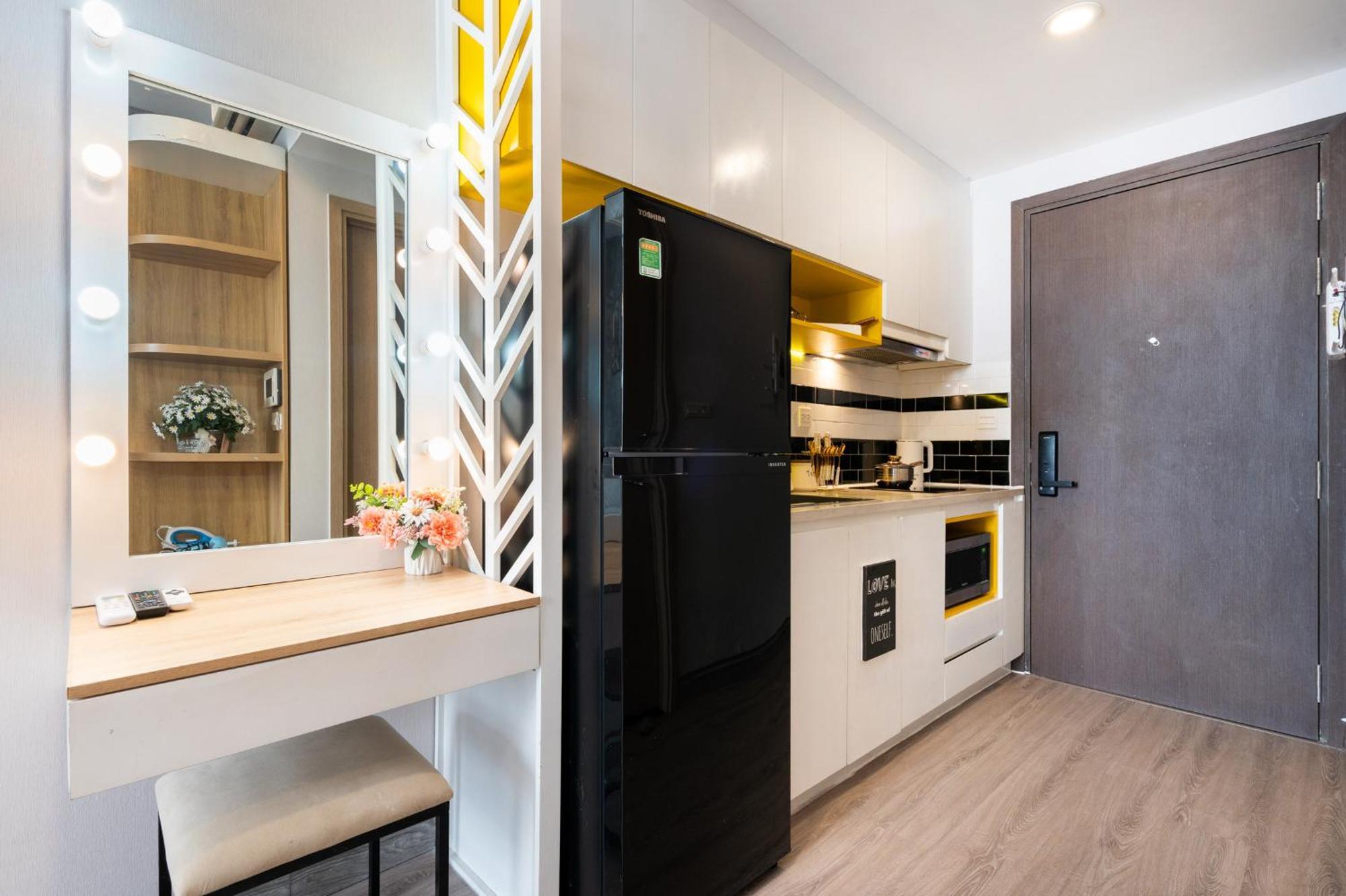 Oui! Oui! Saigon Apartment - Rivergate Residence Ho Chi Minh City Exterior photo